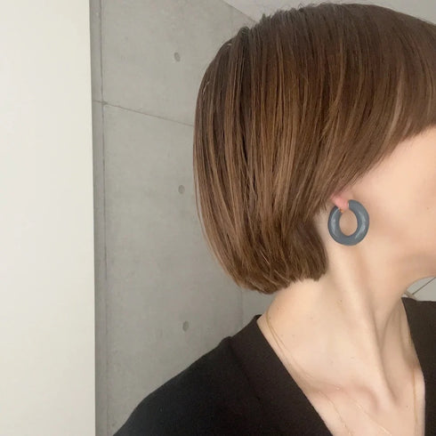 Big hoop pierce
